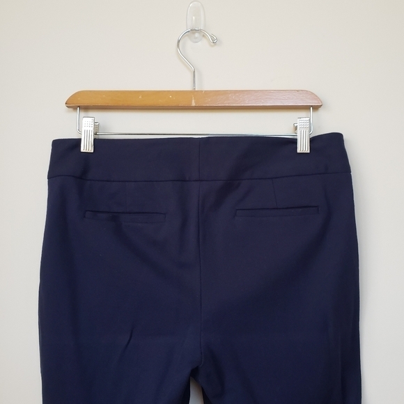 VINCE CAMUTO Navy Blue Soft Cropped Pants - Picture 4 of 7